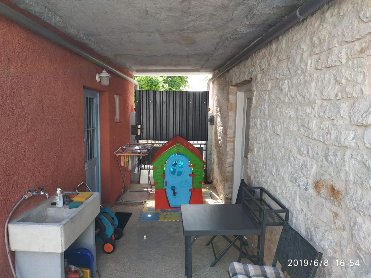 Holiday Home Peruski Exterior photo