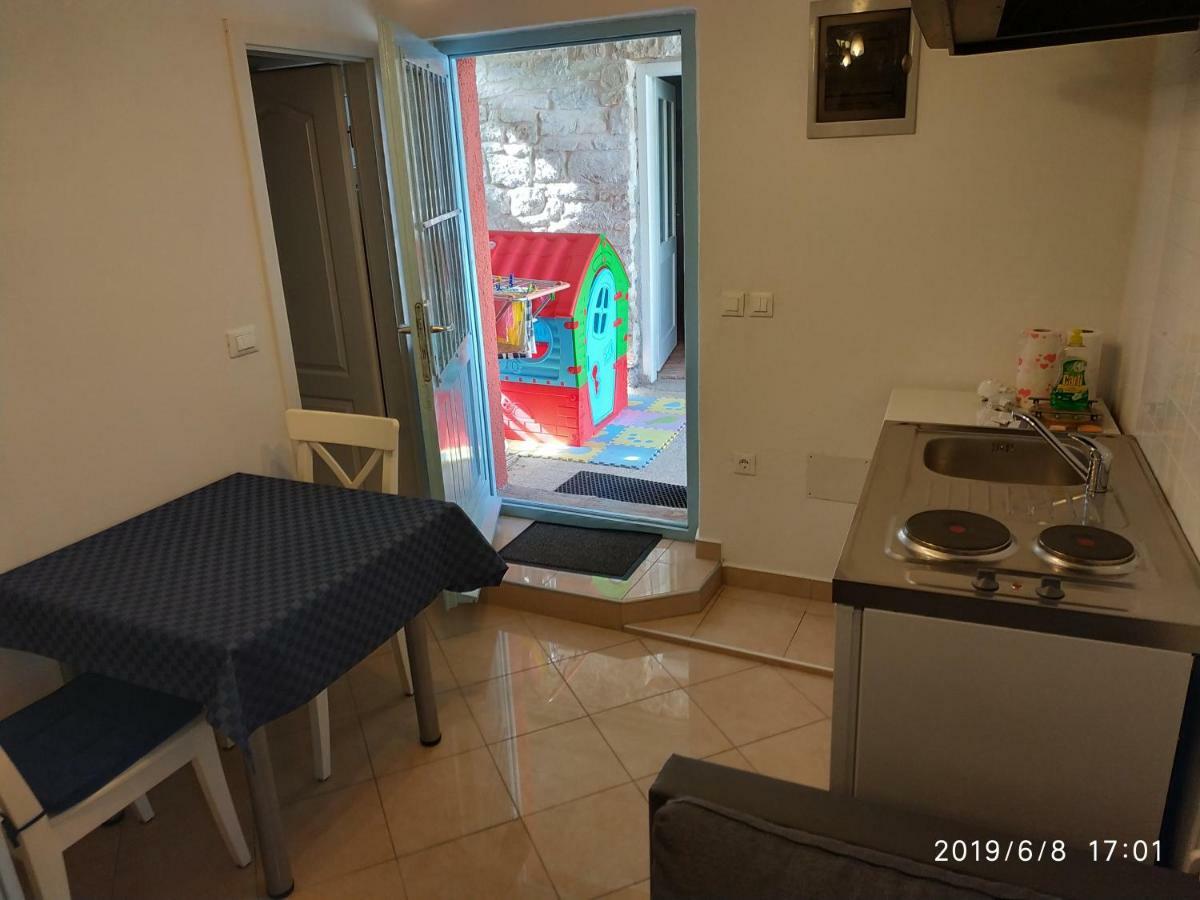 Holiday Home Peruski Exterior photo